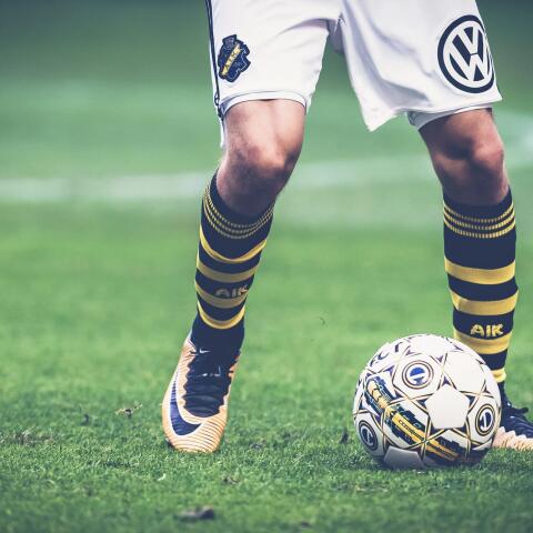 Utländskt intresse för Celina och Tiedemann från AIK